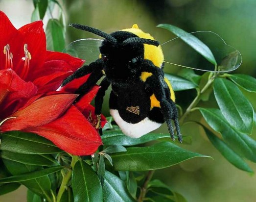 Retired Kosen Animals - BUMBLE BEE <BR> 12CM