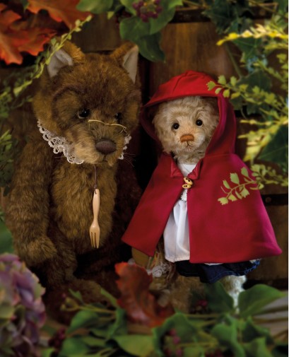 Retired Isabelles - ISABELLE RED RIDING HOOD & MASQUERADE WOLF