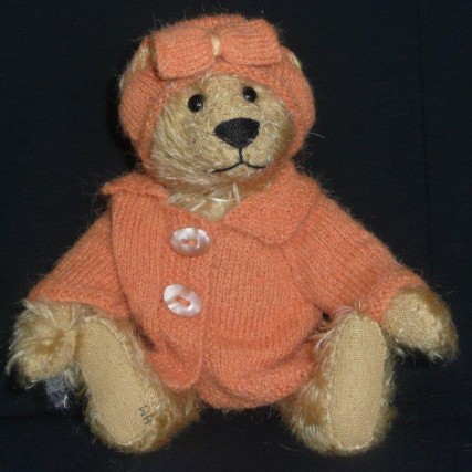 Retired Bears and Animals - ANNE 8"