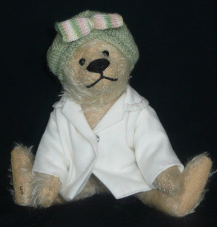 Retired Bears and Animals - LUCY 8"