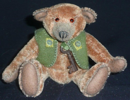 Retired Bears and Animals - HENRY 6"