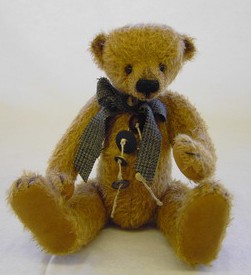 Retired Bears and Animals - TEDDY PETER 37CM