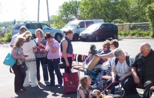 The early Queuers! The early Queuers!