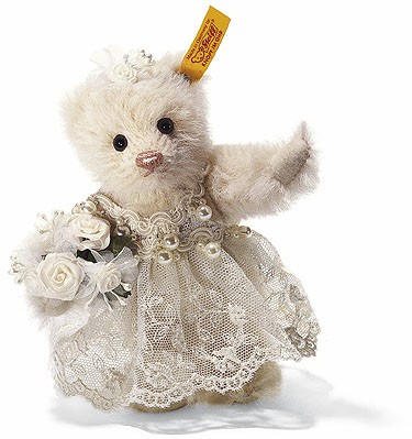 Retired Steiff Bears - ALPACA TEDDY BEAR BRIDE CREAM 12CM