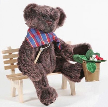 Retired Bears and Animals - THE GARDENER 30CM