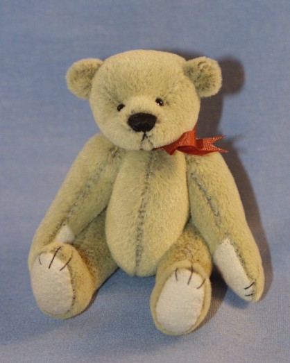 Retired Bears and Animals - PISTACHIO 3¼"