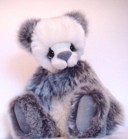 Retired Kaycee Bears - DEWBEARY 15"