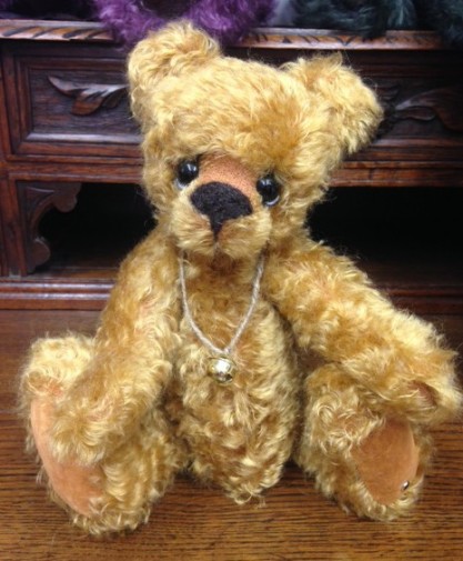 Retired Kaycee Bears - HENRY 13"