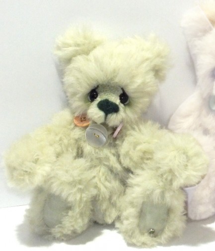 Retired Kaycee Bears - KIWI 9½"