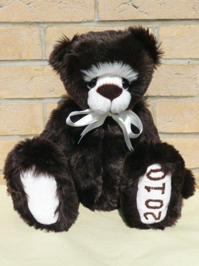 Retired Kaycee Bears - MAGNUM 2010 YEAR BEAR 17"