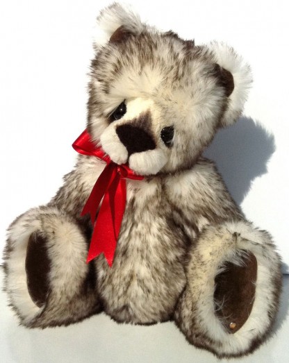 Retired Kaycee Bears - MINCE PIE 38CM