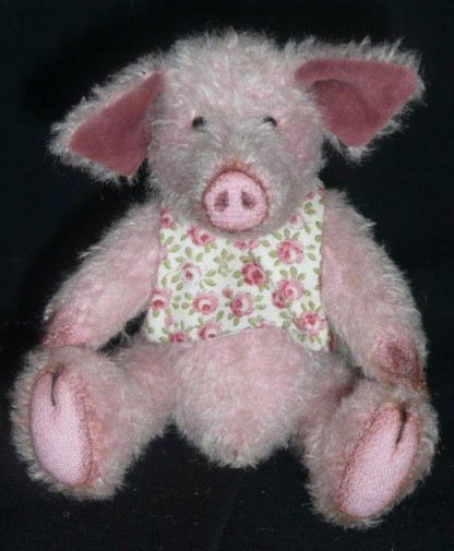 Retired Bears and Animals - PEGGIE PIGGLES 6½"