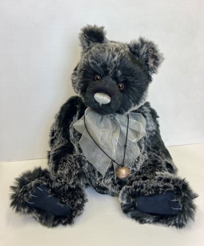 Pre-Loved - Charlie Bears - PRE-LOVED: CHARLIE BEARS BROOKLYN 19"