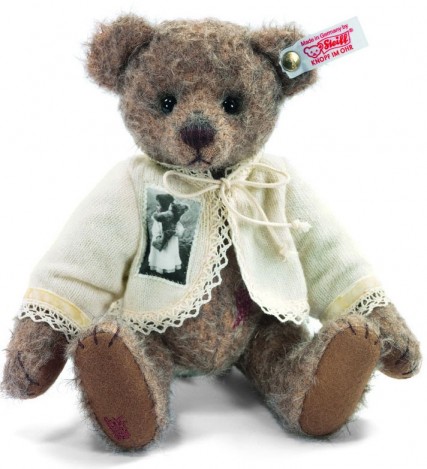 Retired Steiff Bears - ANNI 24CM