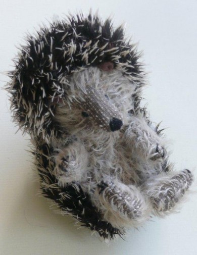 Retired Bears and Animals - HEDGEHOG 5"